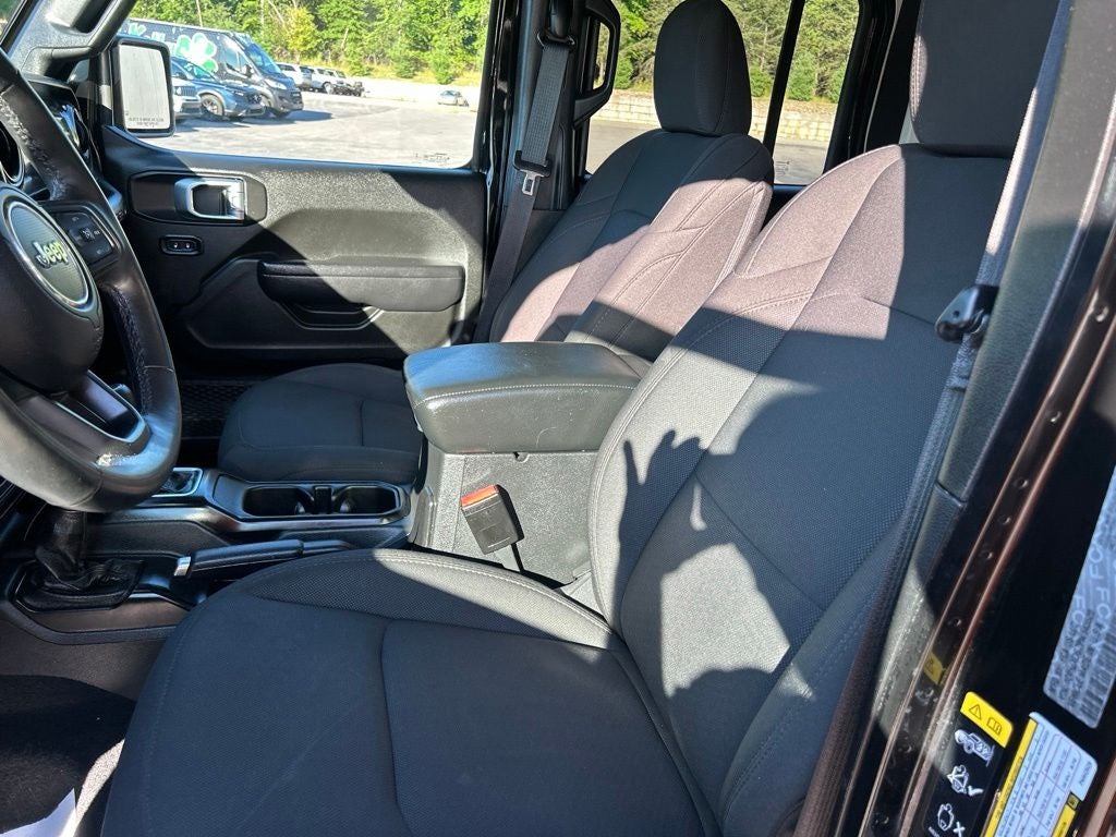 2023 Jeep Wrangler 4-Door Sport Altitude 4x4