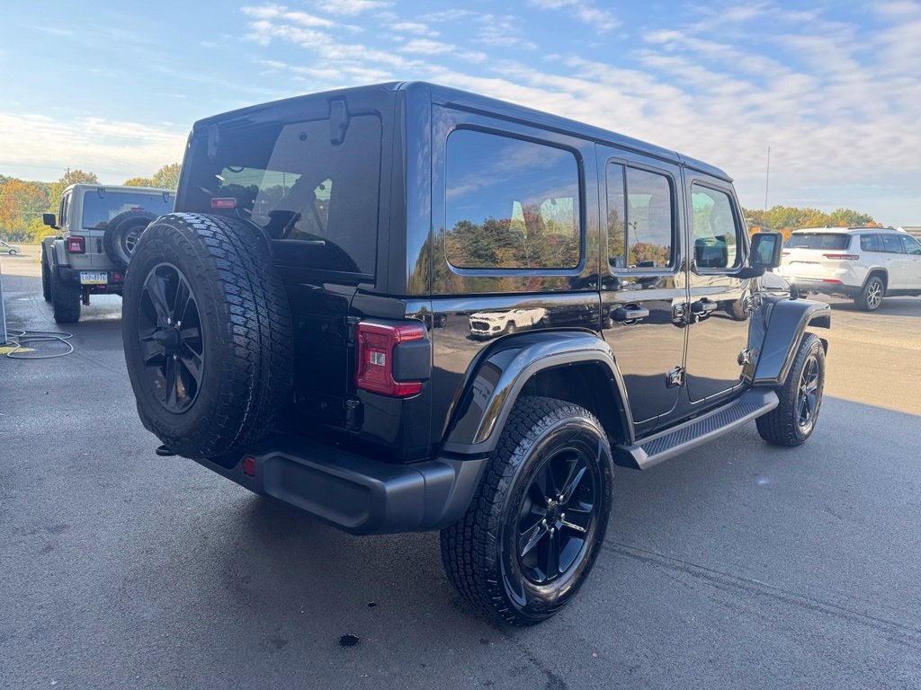 2022 Jeep Wrangler Unlimited Sahara Altitude 4x4