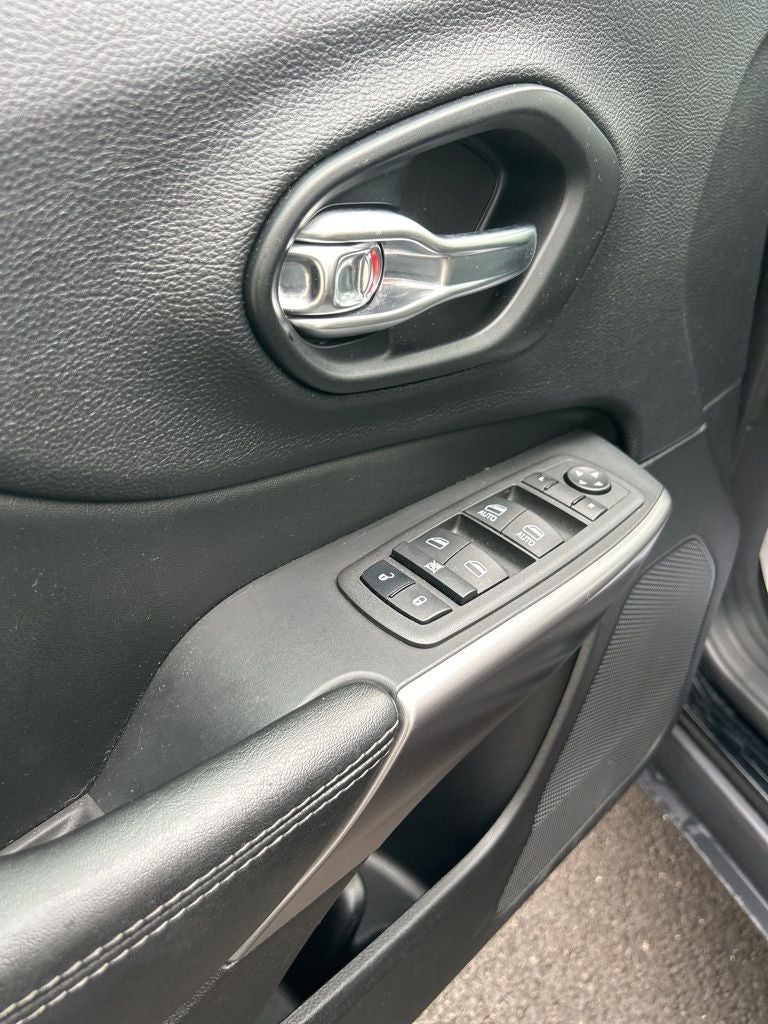 2022 Jeep Cherokee Latitude Lux 4x4