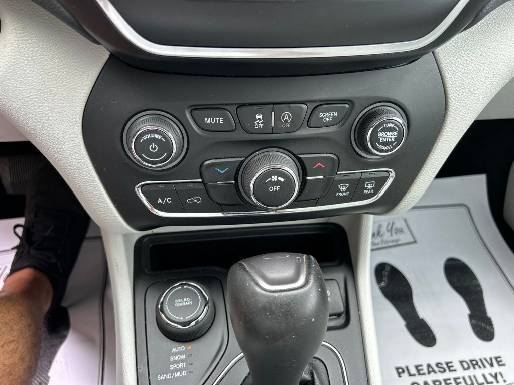2021 Jeep Cherokee Latitude Lux 4x4