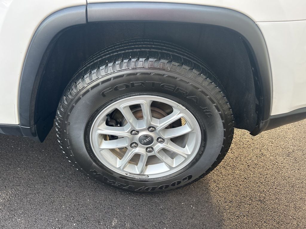 2020 Jeep Grand Cherokee Laredo E 4x4