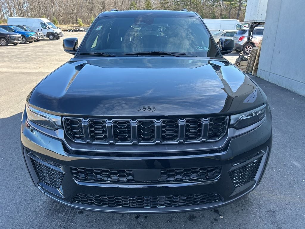 2026 Jeep Grand Cherokee GRAND CHEROKEE LAREDO ALTITUDE 4X4