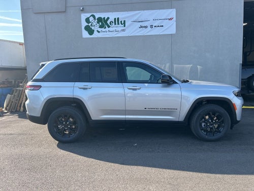 2026 Jeep Grand Cherokee GRAND CHEROKEE LAREDO ALTITUDE 4X4