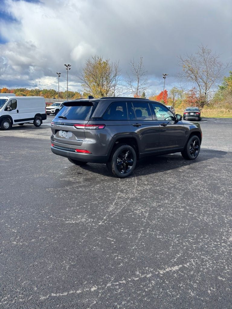 2025 Jeep Grand Cherokee GRAND CHEROKEE LIMITED 4X4