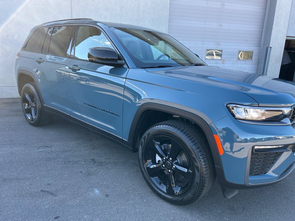 2027 Jeep Grand Cherokee GRAND CHEROKEE LIMITED 4X4