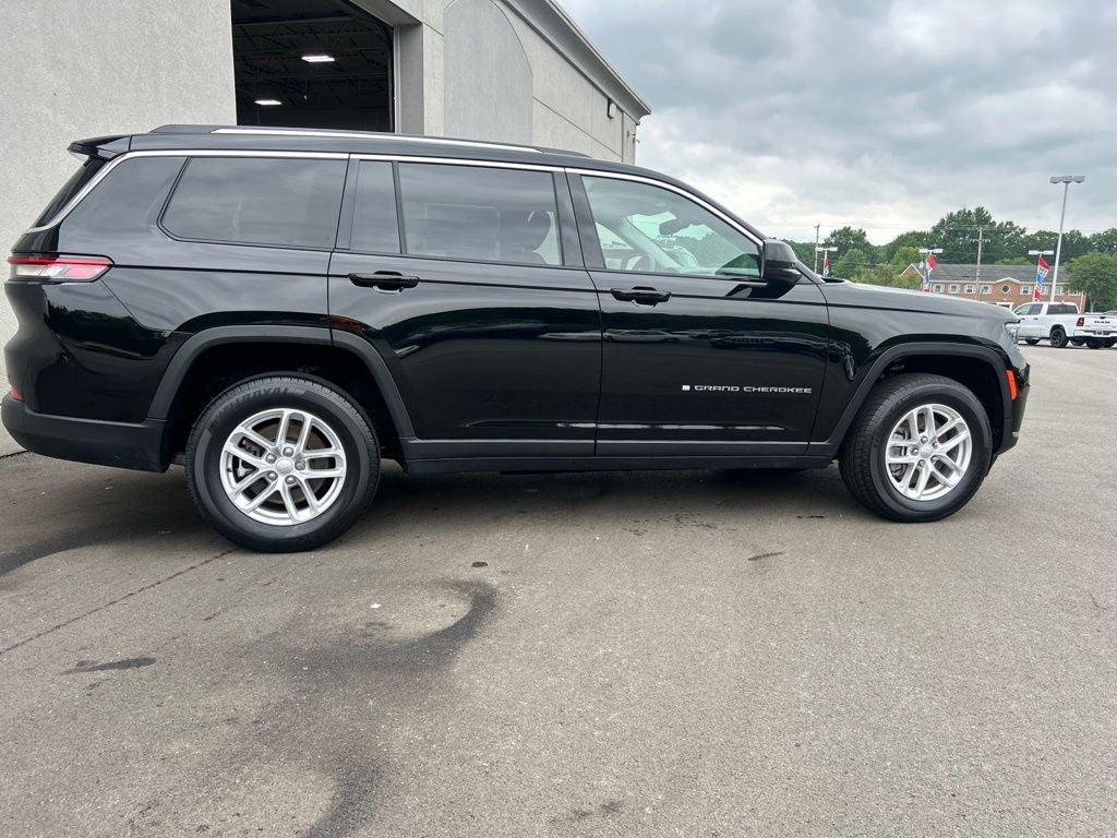 2023 Jeep Grand Cherokee L Laredo 4x4