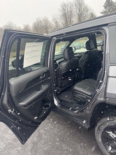 2025 Jeep Grand Cherokee GRAND CHEROKEE L ALTITUDE X 4X4