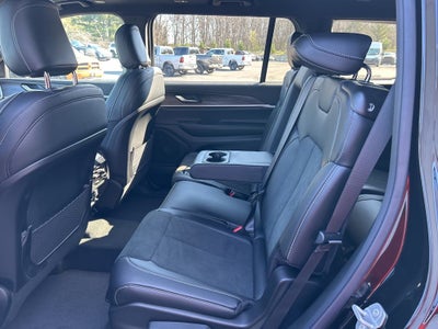 2026 Jeep Grand Cherokee GRAND CHEROKEE L LAREDO ALTITUDE 4X4