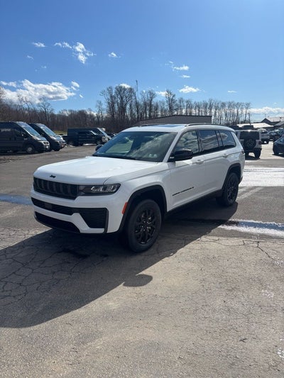 2026 Jeep Grand Cherokee GRAND CHEROKEE L LAREDO ALTITUDE 4X4