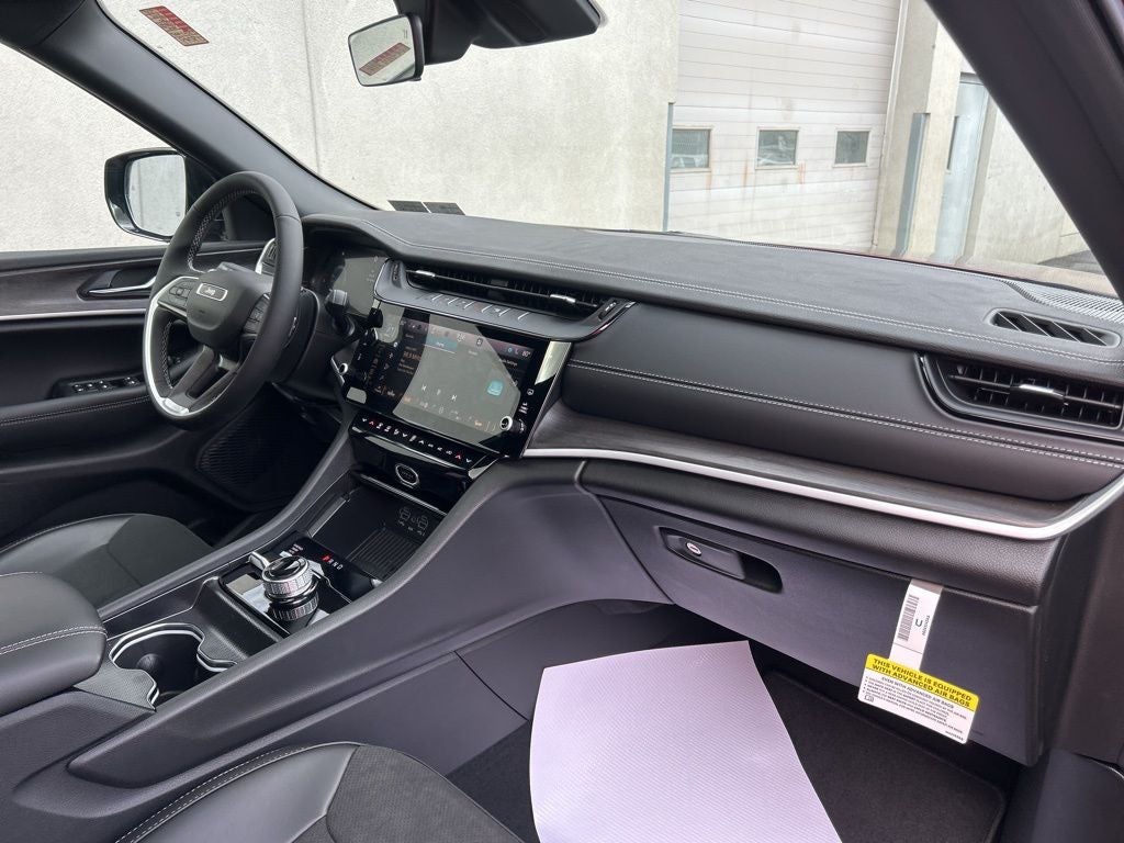 2026 Jeep Grand Cherokee GRAND CHEROKEE L LAREDO ALTITUDE 4X4