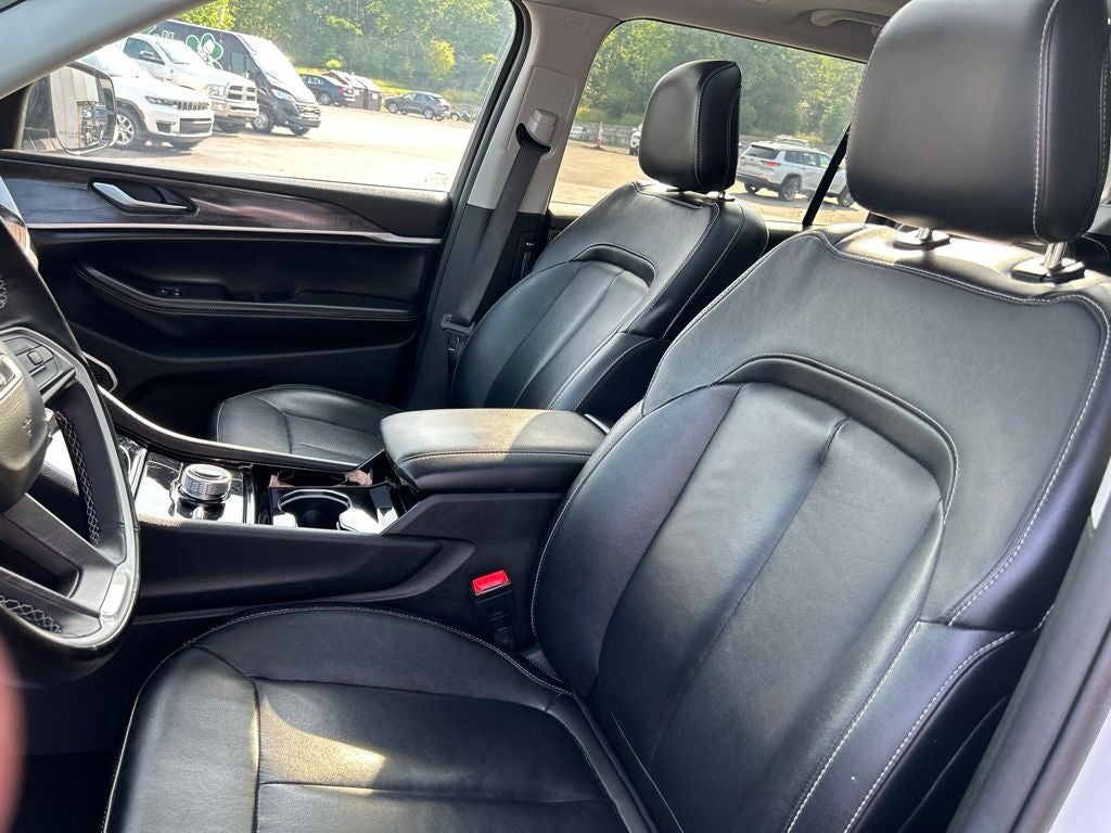 2022 Jeep Grand Cherokee L Limited 4x4