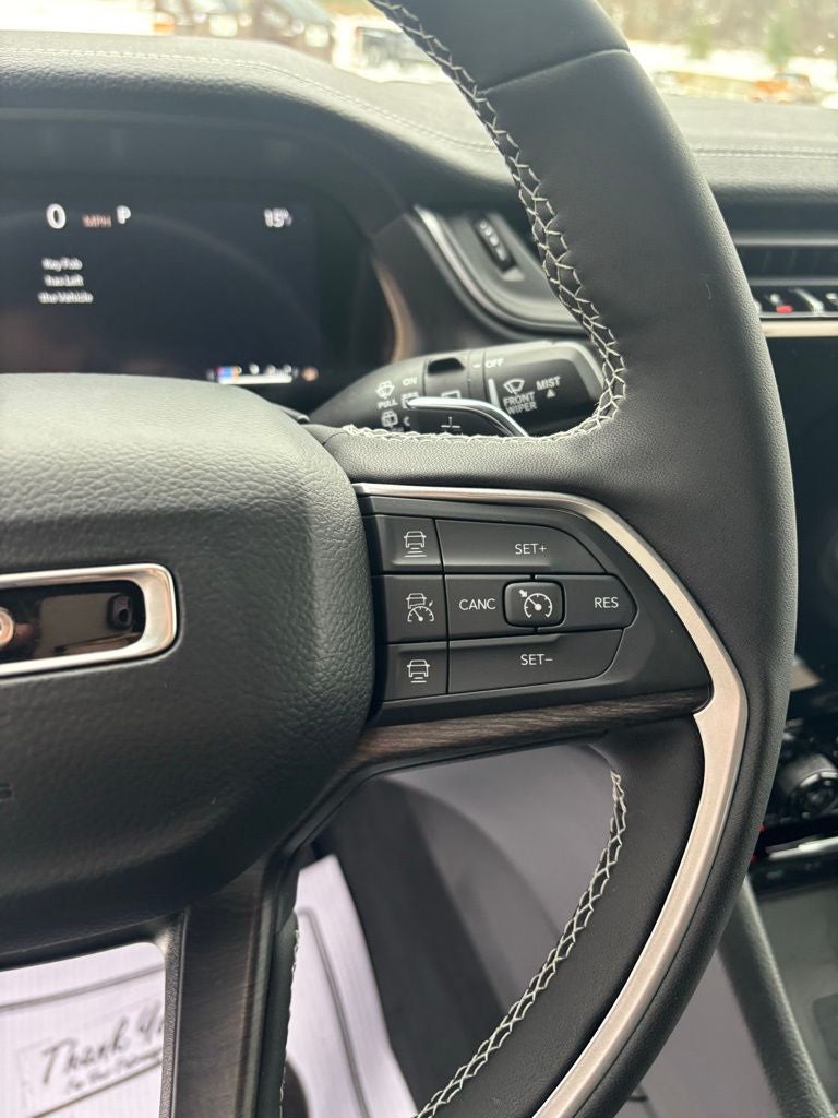 2025 Jeep Grand Cherokee GRAND CHEROKEE L LIMITED 4X4