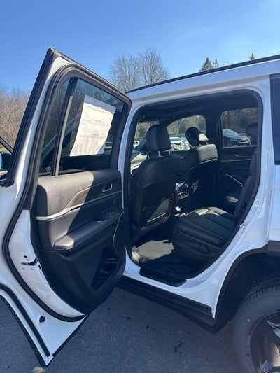 2026 Jeep Grand Cherokee GRAND CHEROKEE L LIMITED 4X4