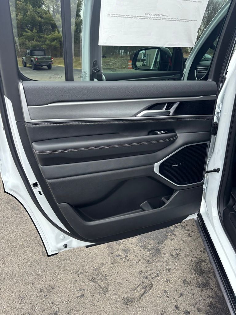 2026 Jeep Grand Wagoneer GRAND WAGONEER LIMITED ALTITUDE 4X4