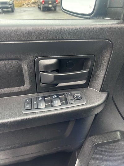 2019 RAM 1500 Classic Express Quad Cab 4x4 6'4' Box