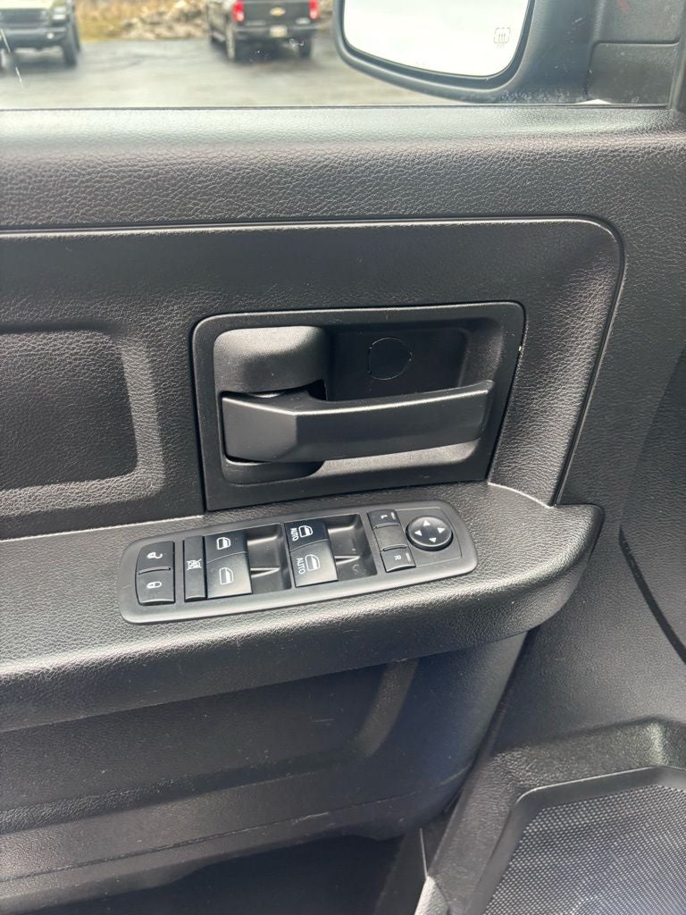 2019 RAM 1500 Classic Express Quad Cab 4x4 6'4' Box