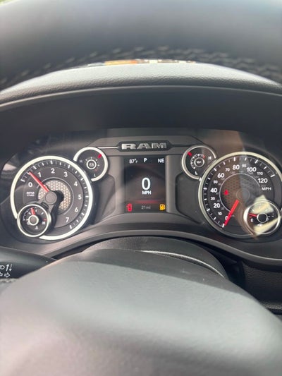 2025 RAM Ram 1500 RAM 1500 BIG HORN CREW CAB 4X4 5'7' BOX