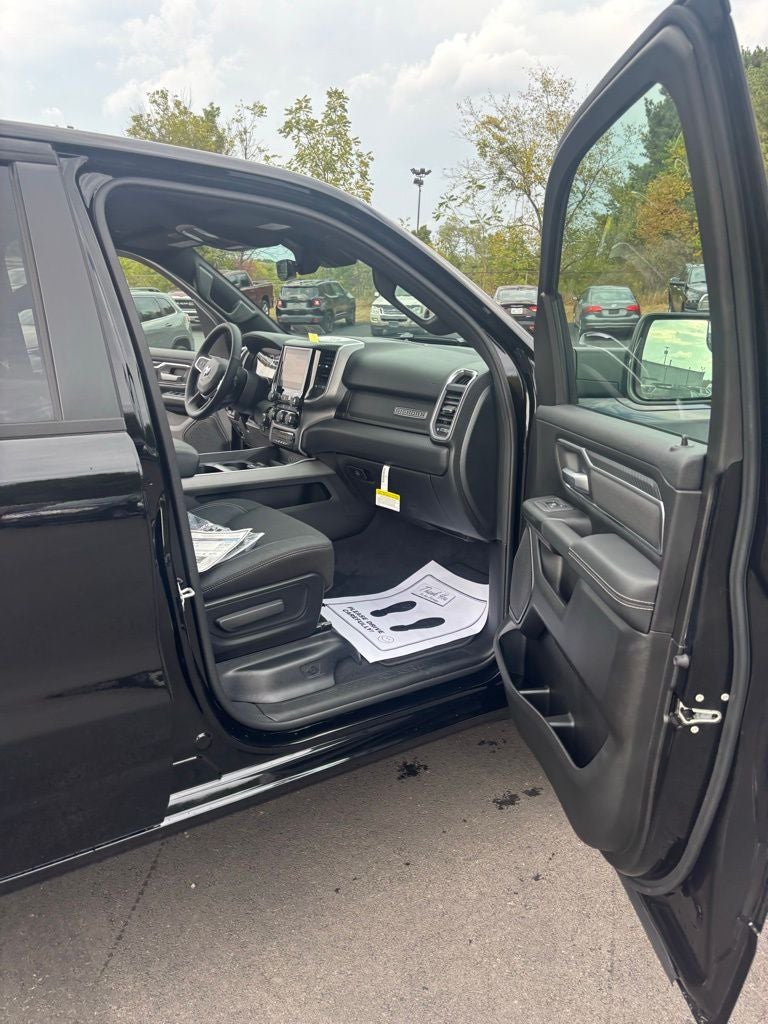 2025 RAM Ram 1500 RAM 1500 BIG HORN CREW CAB 4X4 5'7' BOX