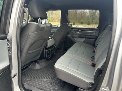 2022 RAM 1500 Big Horn Crew Cab 4x4 5'7' Box