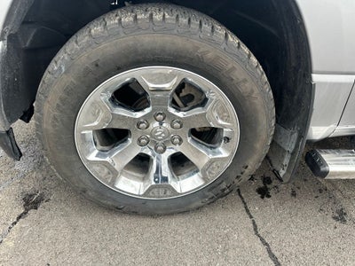 2022 RAM 1500 Big Horn Crew Cab 4x4 5'7' Box