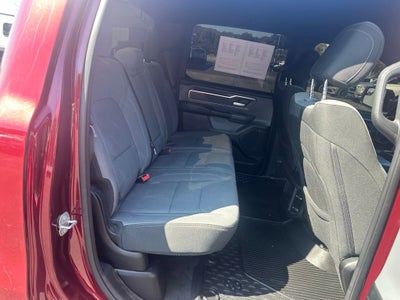 2021 RAM 1500 Big Horn Crew Cab 4x4 5'7' Box