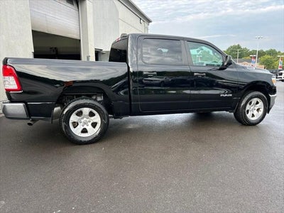 2023 RAM 1500 Big Horn Crew Cab 4x4 5'7' Box