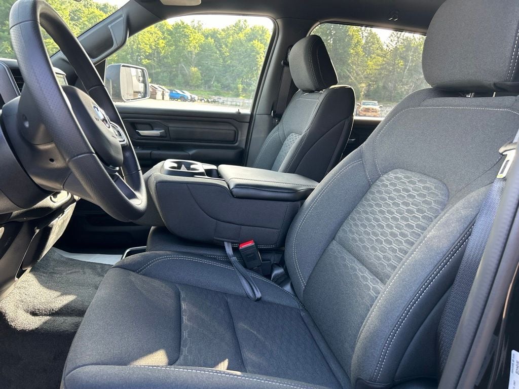 2026 RAM 1500 RAM 1500 TRADESMAN CREW CAB 4X4 5'7' BOX