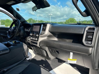 2026 RAM 1500 RAM 1500 TRADESMAN CREW CAB 4X4 5'7' BOX