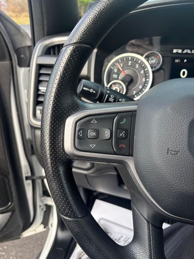 2024 RAM 1500 Tradesman Crew Cab 4x4 5'7' Box