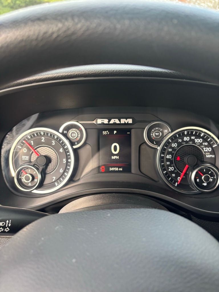 2024 RAM 1500 Tradesman Crew Cab 4x4 5'7' Box