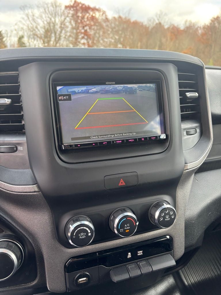 2024 RAM 1500 Tradesman Crew Cab 4x4 5'7' Box