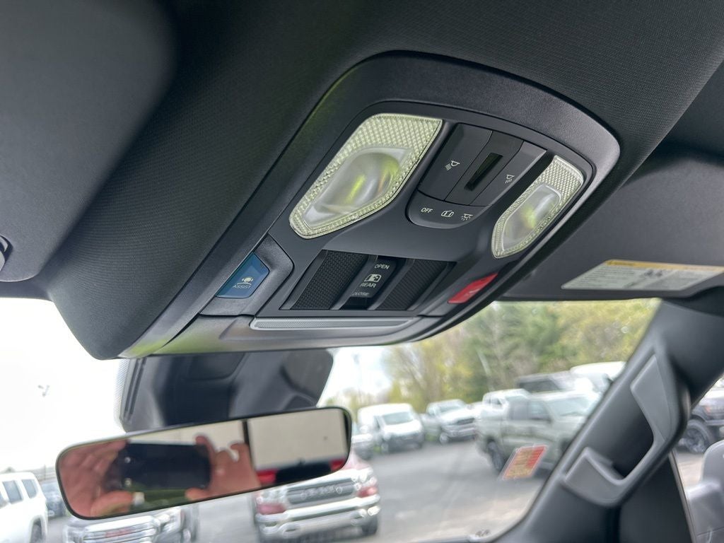 2026 RAM Ram 1500 RAM 1500 EXPRESS CREW CAB 4X4 5'7' BOX