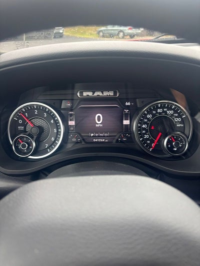 2022 RAM 1500 Big Horn Crew Cab 4x4 6'4' Box