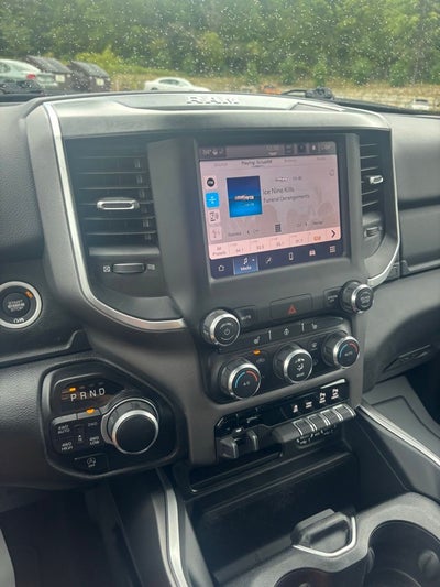 2022 RAM 1500 Big Horn Crew Cab 4x4 6'4' Box