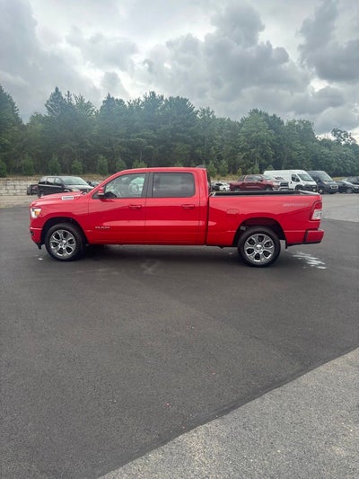 2022 RAM 1500 Big Horn Crew Cab 4x4 6'4' Box