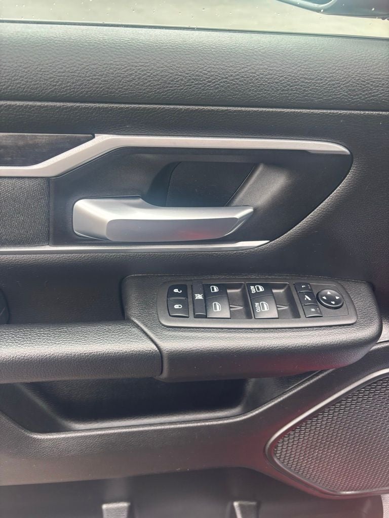 2022 RAM 1500 Big Horn Crew Cab 4x4 6'4' Box