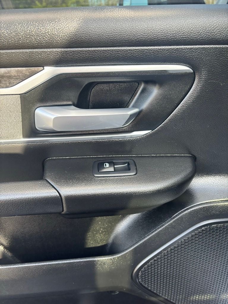 2022 RAM 1500 Big Horn Crew Cab 4x4 6'4' Box