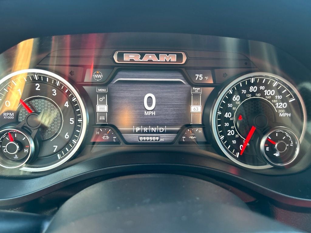 2022 RAM 1500 Big Horn Crew Cab 4x4 5'7' Box