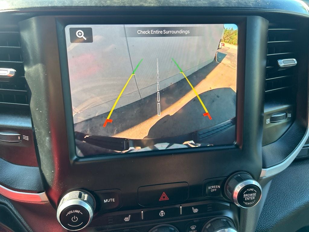 2022 RAM 1500 Big Horn Crew Cab 4x4 5'7' Box