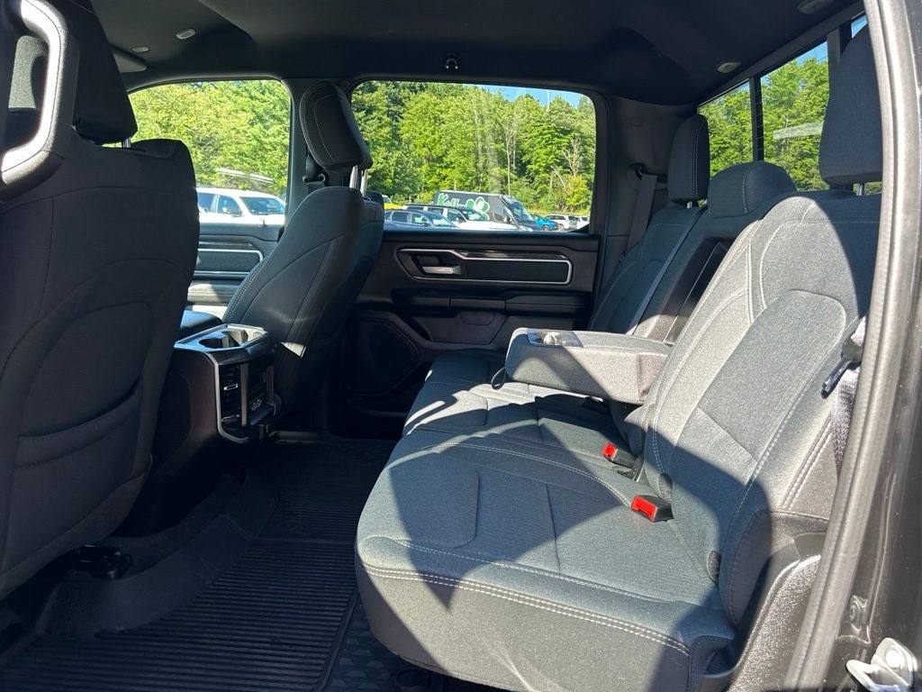 2022 RAM 1500 Big Horn Crew Cab 4x4 5'7' Box