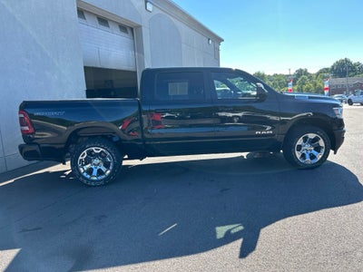 2022 RAM 1500 Big Horn Crew Cab 4x4 5'7' Box