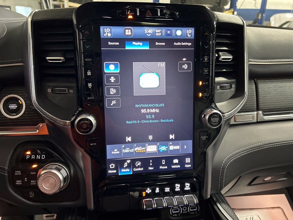 2023 RAM 1500 Limited Crew Cab 4x4 5'7' Box