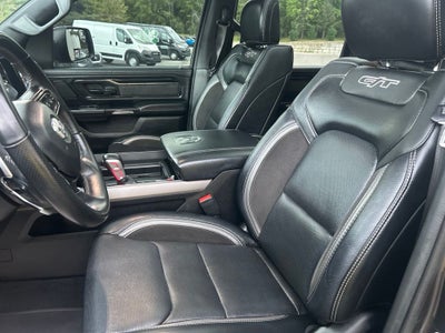 2022 RAM 1500 Laramie Crew Cab 4x4 5'7' Box
