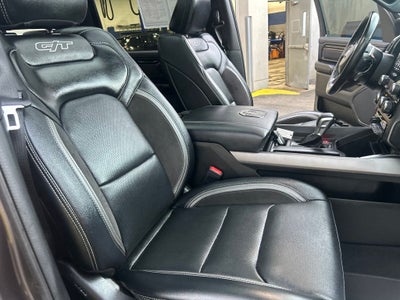 2022 RAM 1500 Laramie Crew Cab 4x4 5'7' Box