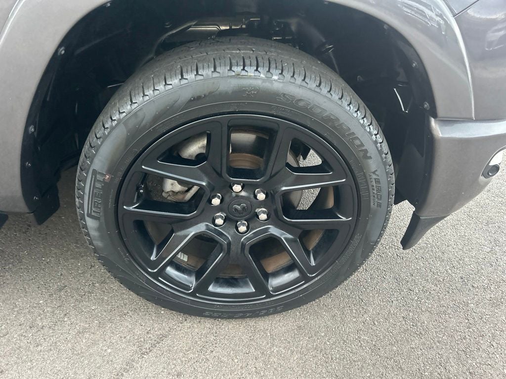 2022 RAM 1500 Laramie Crew Cab 4x4 5'7' Box