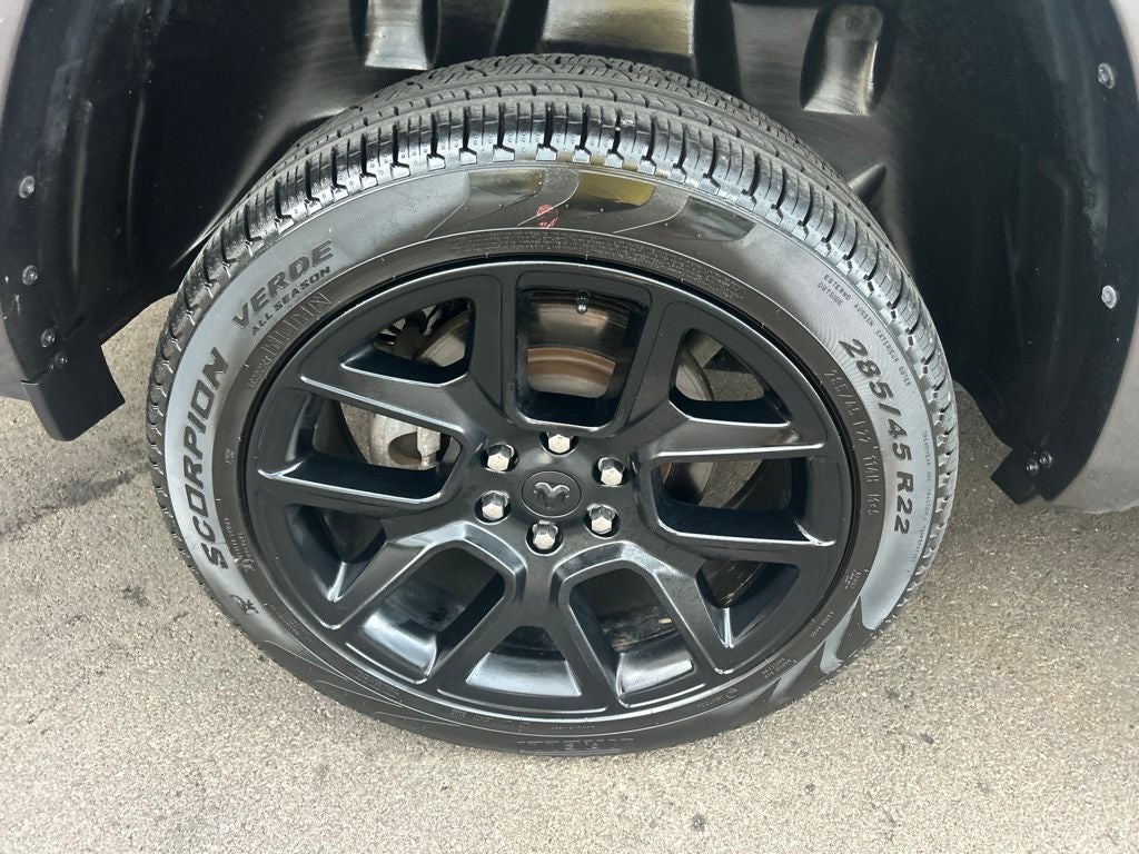 2022 RAM 1500 Laramie Crew Cab 4x4 5'7' Box