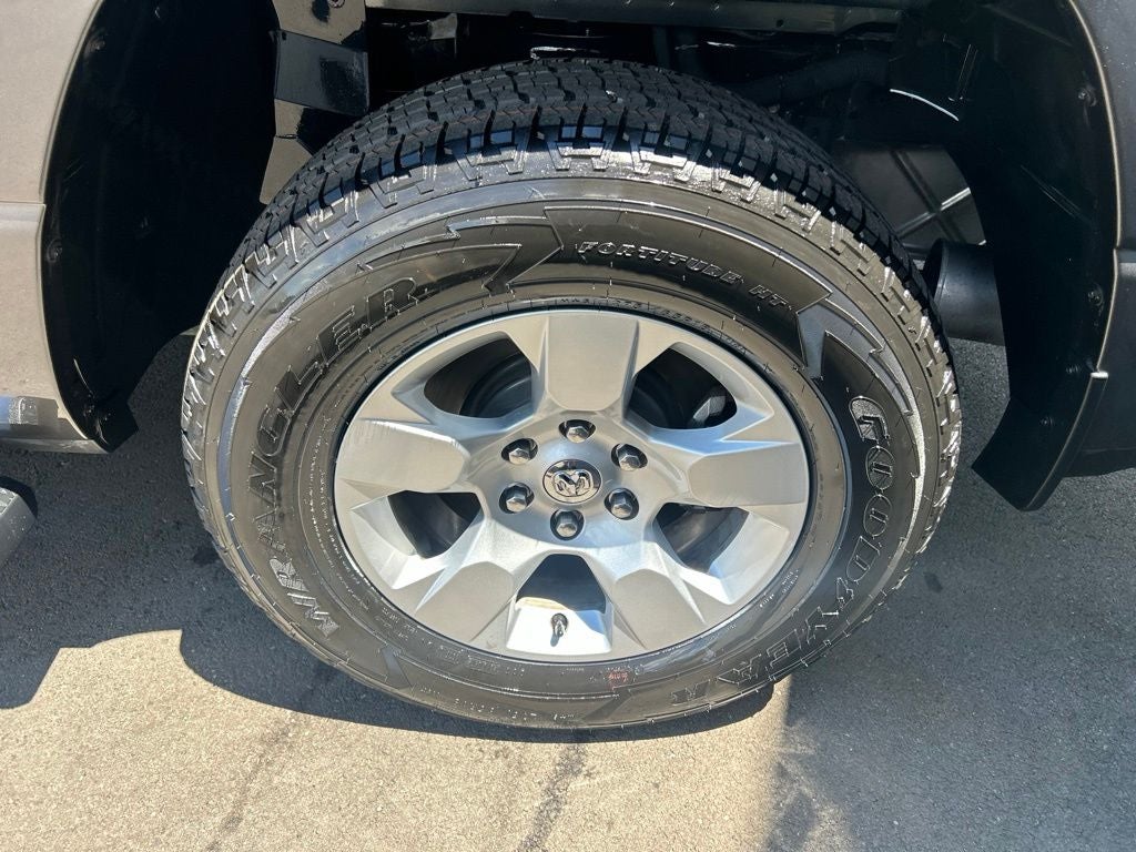 2023 RAM 1500 Big Horn Crew Cab 4x4 6'4' Box