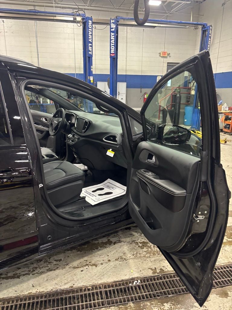 2026 Chrysler Pacifica PACIFICA SELECT