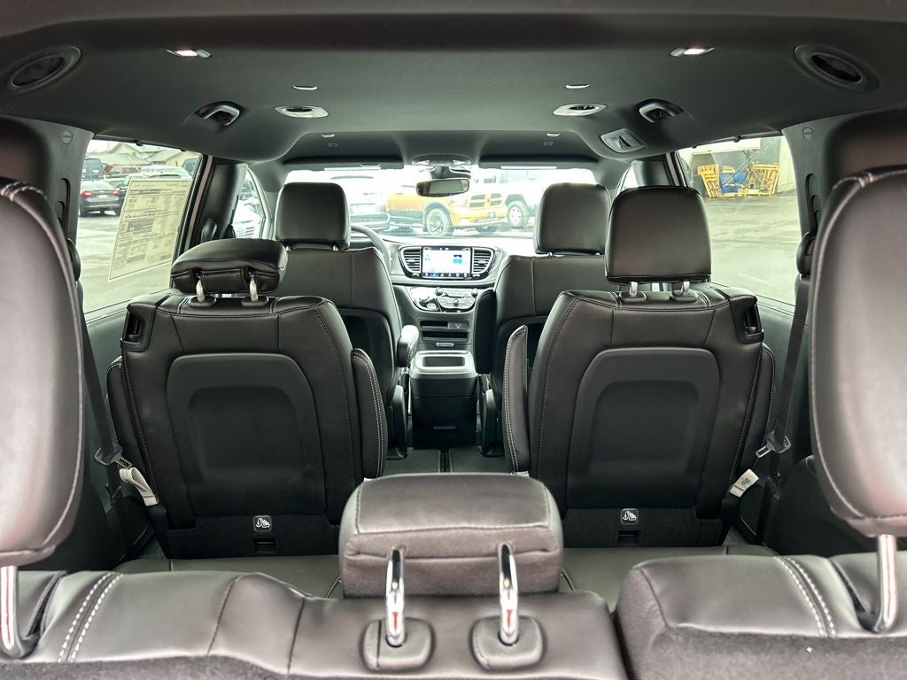 2026 Chrysler Pacifica PACIFICA SELECT AWD