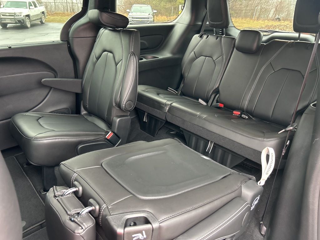 2026 Chrysler Pacifica PACIFICA SELECT AWD